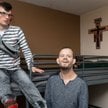 Duży i Mały Wojtek słabo się porozumiewają, rozmawiają po swojemu. – Czasem, gdy trudno jest mi być 