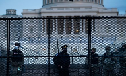Nie żyje policjant. To piąta ofiara szturmu na Kapitol