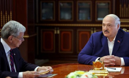 Przywódca Białorusi Aleksander Łukaszenko i John Coale, przedstawiciel prezydenta USA Donalda Trumpa