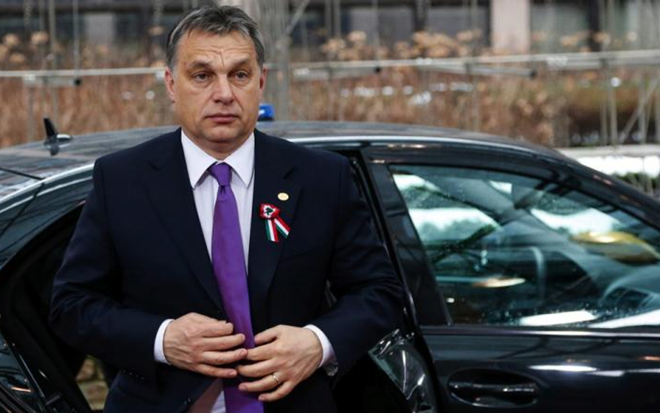 Viktor Orbán w Brukseli walczy o interesy Węgier. A przy okazji o notowania własnej partii