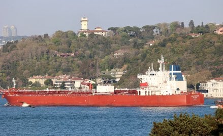 Diesel wysokiego ryzyka. Nikt w USA nie chce tknąć paliwa z Rosji
