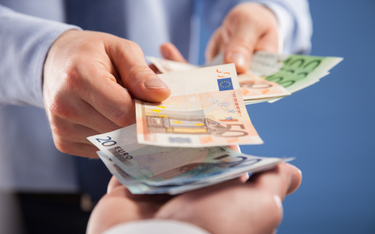 Podzielona płatność możliwa przy fakturze w euro