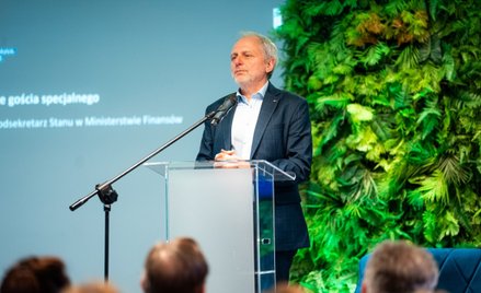 Rząd szykuje korekty w podatkach. Na liście akcyza, opłata cukrowa, małpki, fundacje rodzinne