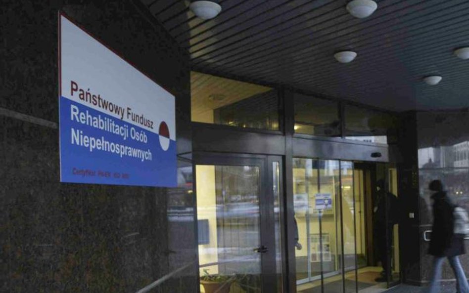 Status pracodawcy przesądza o wpłatach na PFRON i prawie do dofinansowań
