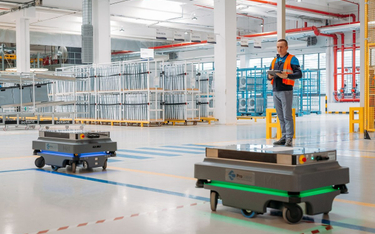 Autonomiczne roboty mobilne pomagają w transporcie ładunków w przemyśle, logistyce i służbie zdrowa