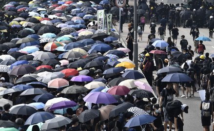 Hongkong: policja zaatakowała. Użyła gazu łzawiącego