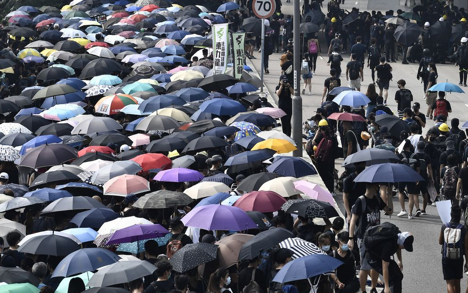 Hongkong: policja zaatakowała. Użyła gazu łzawiącego