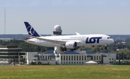 fot. facebook.com/PllLOT