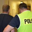 Ten 40-letni mężczyzna z Gdańska wyrzucił z trzeciego piętra kota. Zwierzę przeżyło. Oprawca odpowie