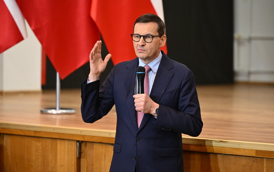 Były premier Mateusz Morawiecki jest podejrzany o narażenie Skarbu Państwa na miliardowe straty. Cho