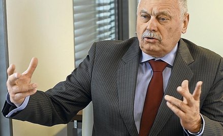 Prof. zw. dr hab. Antoni Hanusz jest kierownikiem Katedry Prawa Finansowego UMCS w Lublinie, członki
