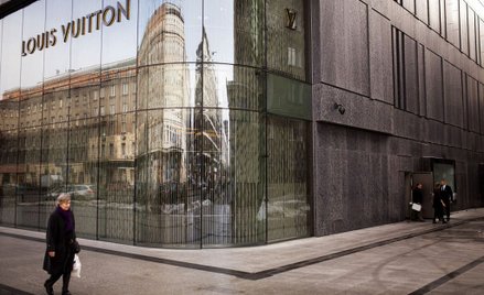 Po raz pierwszy Polacy mniej wydali na luksus