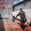 Rosja. Cztery lata kolonii karnej za oddanie moczu na tablicę poświęconą weteranowi