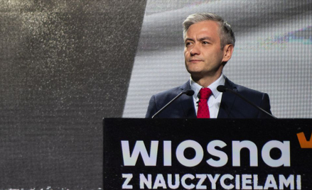 Biedroń wezwie innych liderów do debaty o programie. "Morawiecki i PiS chcą zrobić cyrk"