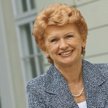 Alicja Kornasiewicz jest doktorem nauk ekonomicznych. W grupie UniCredit odpowiada za rynki kapitało