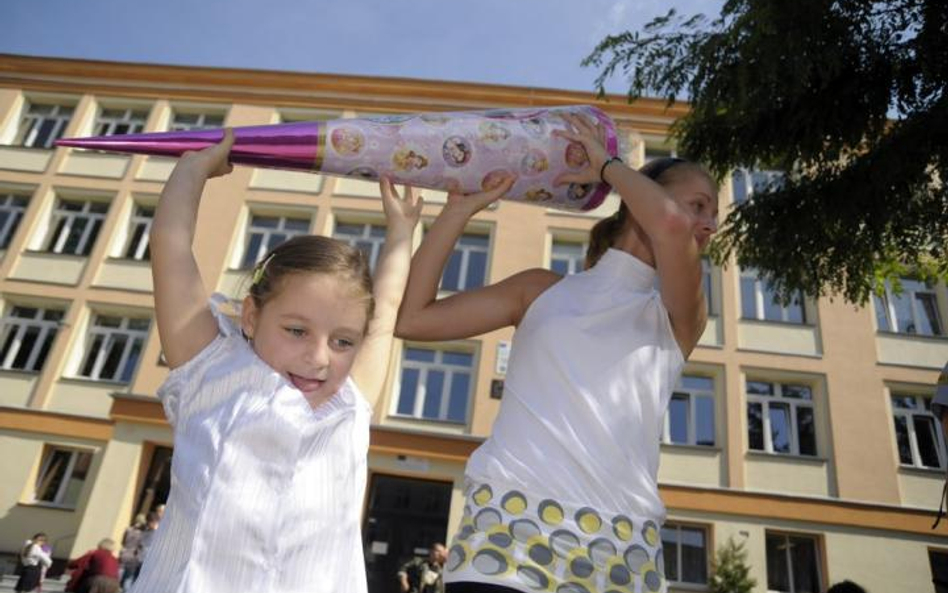 Wszyscy uczniowie je mają, choć nie są obowiązkowe