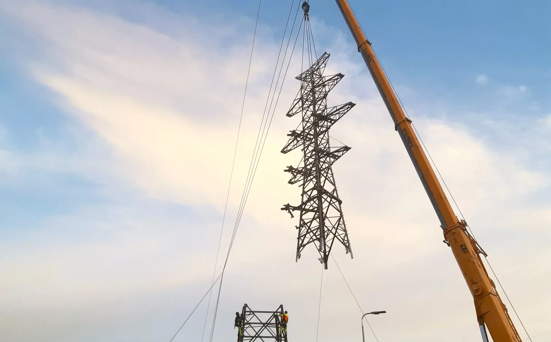 Budimex po konferencji: celem wzrost przychodów w 2025 r.