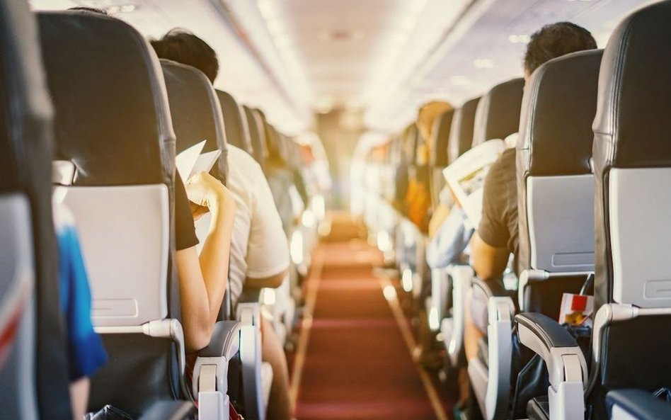 Air Canada: U nas nie ma „pań” i „panów”