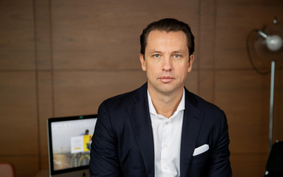 Jakub Dwernicki jest prezesem cyber_Folks. Spółka jest głównym akcjonariuszem Vercomu.