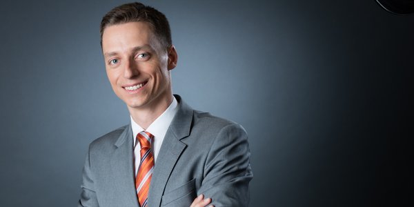 Bitcoin stracił połowę wartości