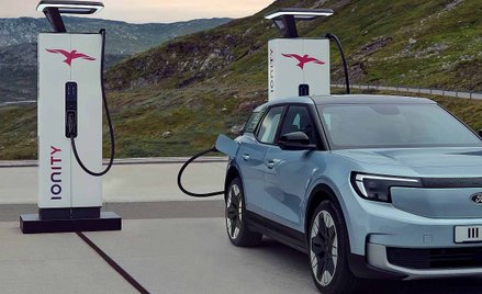 Sprzedaż samochodów elektrycznych w Polsce większa o ponad połowę