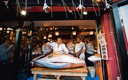 Dla Kiyoshiego Kimury (z nożem) cena nie gra roli