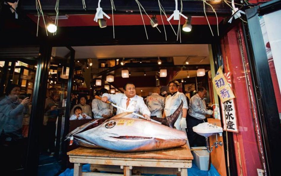 Dla Kiyoshiego Kimury (z nożem) cena nie gra roli