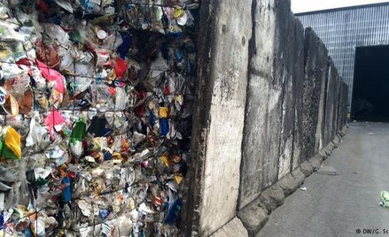 Mur Berliński na śmietniku. "Ubijemy dobry interes"