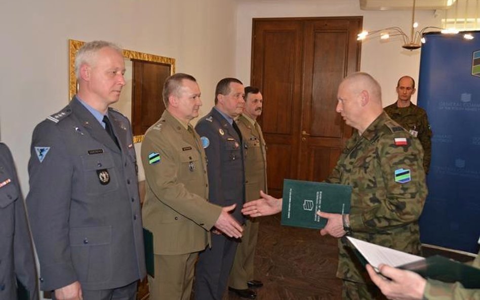 Kolejne zmiany kadrowe w Dowództwie Generalnym