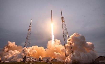 Towarowa kapsuła SpaceX powróciła na Ziemię