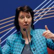 Catherine Ashton nie widzi uchybień w swej pracy, a kierowane pod jej adresem zarzuty tłumaczy podob