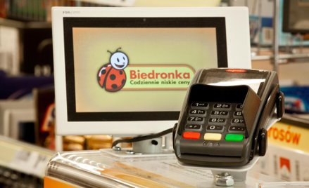Biedronka więcej zarabia