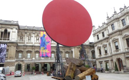 Anish Kapoor „Symhony for a Beloved Daughter”