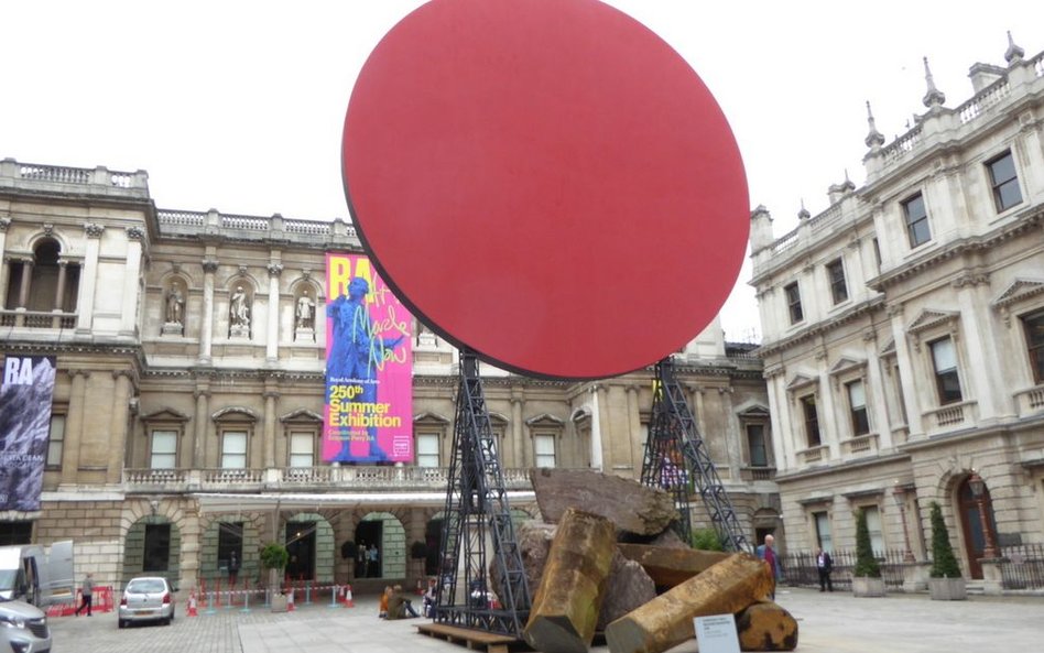 Anish Kapoor „Symhony for a Beloved Daughter”