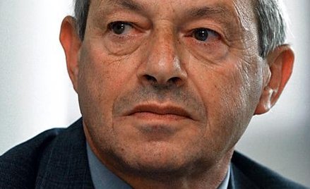 Henryk Orfinger znów powierzył kierowanie swą firmą wynajętemu menedżerowi, ale tym razem nie zrezyg