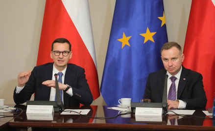 Premier Mateusz Morawiecki i prezydent Andrzej Duda podczas posiedzenia Rady ds. Środowiska, Energii