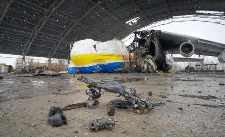 Zniszczony samolot An-225 Mrija na podkijowskim lotnisku Hostomel stał się jednym z symboli pierwszy