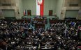 Gdyby wybory odbywały się teraz, z partii obecnej koalicji do Semu weszłyby tylko KO i Lewica