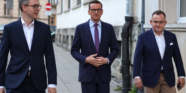 Kaczyński Thwarts Morawiecki's Plans on Party Loyalty