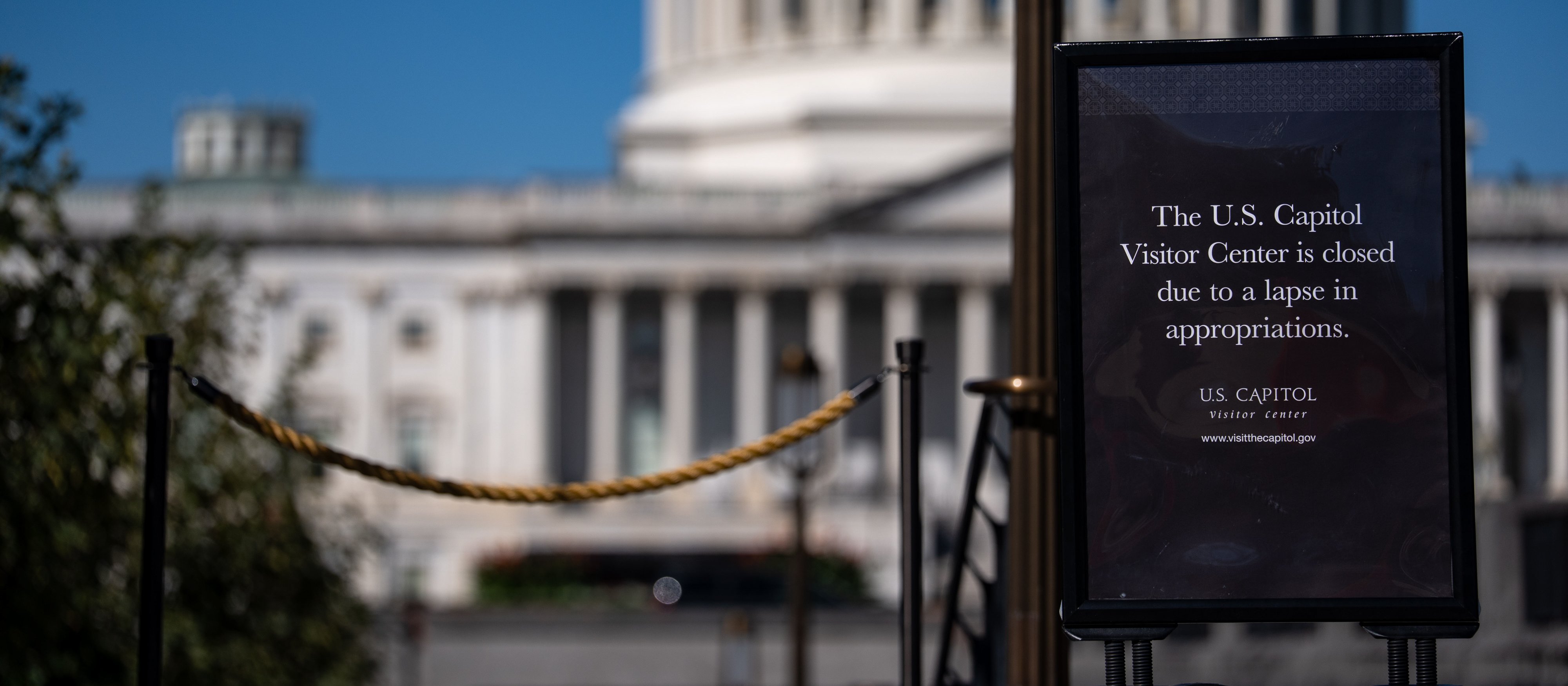 Giełdowy bal trwa, mimo iż Okręt stoi