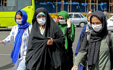 Iran: Śluby i pogrzeby rozprzestrzeniają Covid-19. Po jednym weselu zakażonych 120 osób