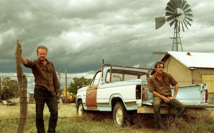 "Aż do piekła", Carla Hacken, Julie Yorn