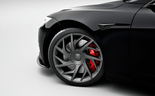 Zmodernizowana Tesla Model S