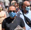 Wirusolog: Maski niewygodne? Leżenie pod respiratorem jest gorsze