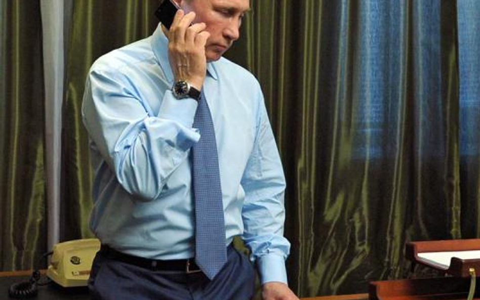 Rzecznik Władimira Putina twierdzi, że prezydent jest zdrów i cały. Zdjęcie z minionego roku