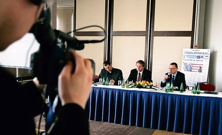 Sieć nie zagrozi przyszłości telewizji ani gazet