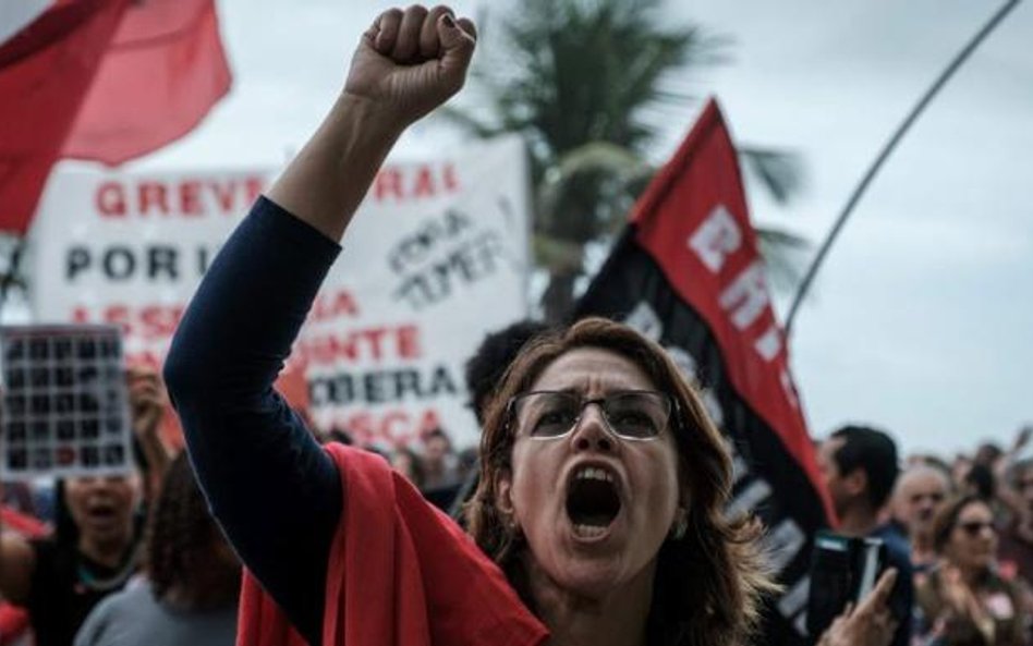 W Rio de Janeiro protestowano przeciwko całej klasie politycznej