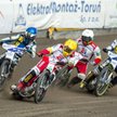 Maciej Janowski (kask żółty) w sobotę wygrał Grand Prix Danii, a w niedzielę poprowadził do szóstego