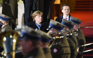 Ceremonia powitania kanclerz Angeli Merkel. Przed poniedziałkowymi rozmowami z premierem Mateuszem M