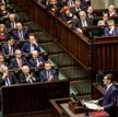 Poparcie dla partii politycznych w marcu tego roku, niemal pokrywają się z wynikami wyborów w 2015 r